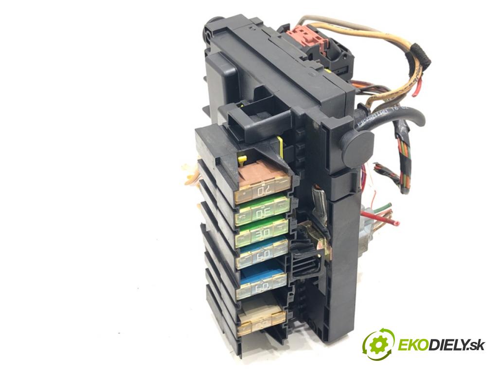 PEUGEOT 207 (WA_, WC_) 2006 - 2015    1.4 16V 65 kW [88 KM] benzyna 2006 - 2013  Modul BSM 9664055780 (Ostatné)