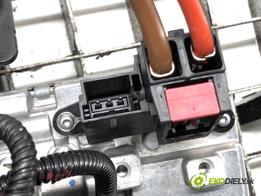 SKODA FABIA III Kombi (NJ5) 2014 - 2022    1.0 55 kW [75 KM] benzyna 2014 - 2022  Pumpa servočerpadlo 6C1909144AK (Servočerpadlo, pumpa riadenia)