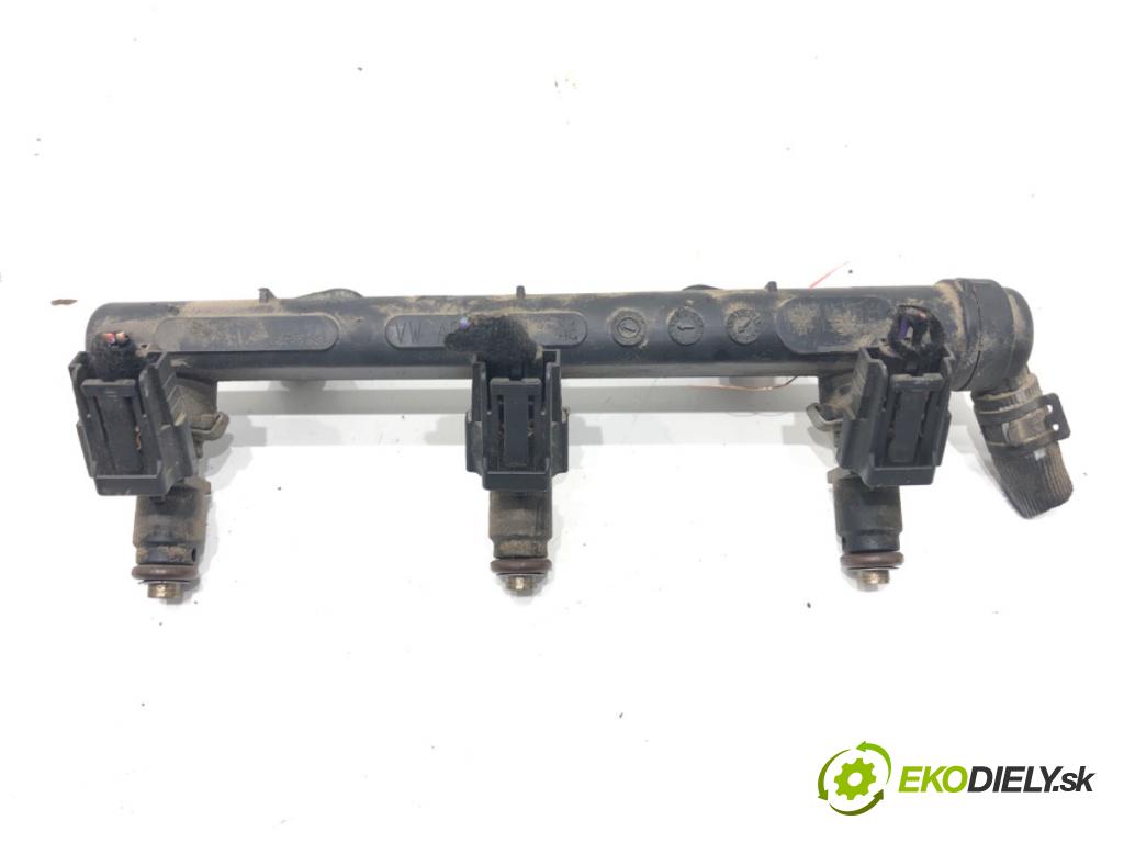 SKODA FABIA III Kombi (NJ5) 2014 - 2022    1.0 55 kW [75 KM] benzyna 2014 - 2022  Lišta vstrekovacia 04C133317M (Vstrekovacia lišta)