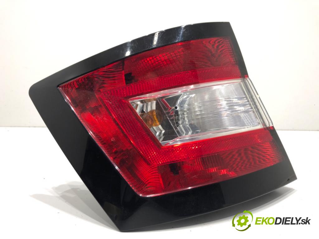 SKODA FABIA III Kombi 2018 55 kW 1.0 999 Svetlo ľavy zad 6V9945095