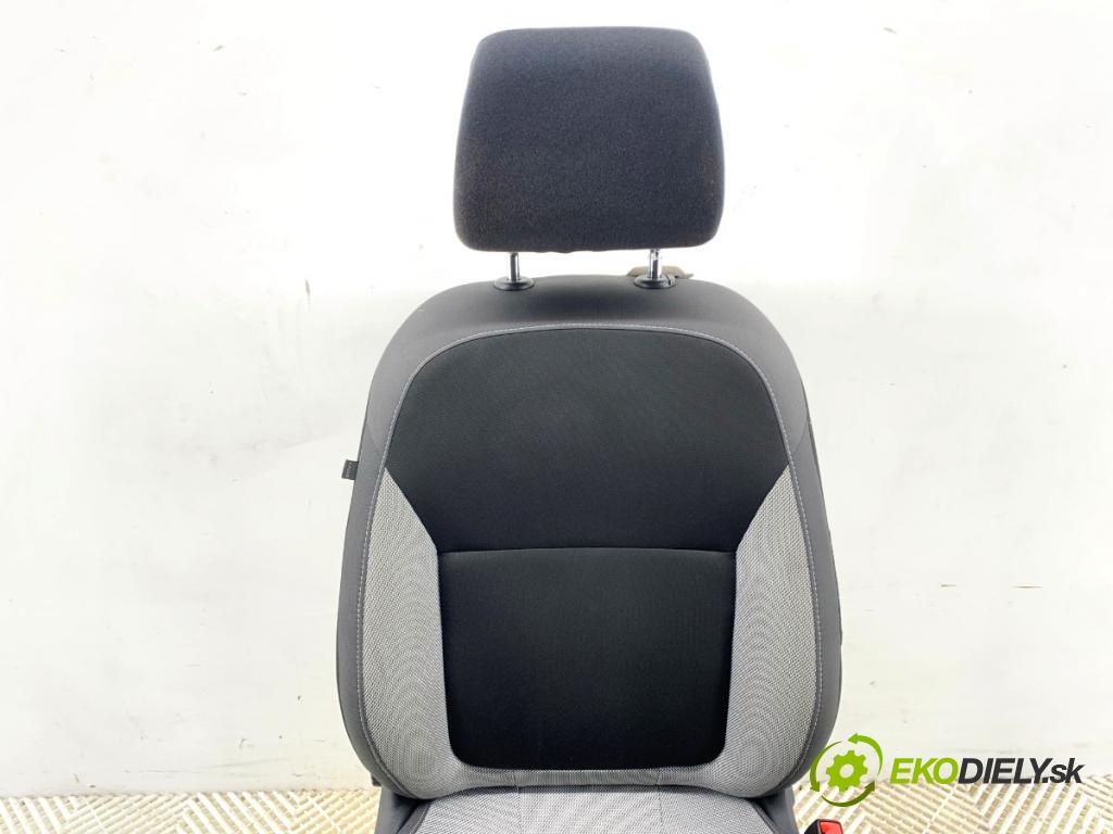 SKODA FABIA III Kombi 2018 55 kW 1.0 999 Sedadlo pravy predný