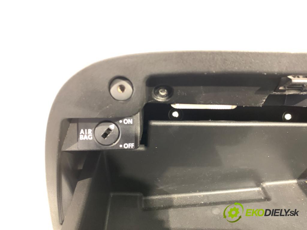 SEAT LEON (1P1) 2005 - 2013    1.6 75 kW [102 KM] benzyna 2005 - 2012  Priehradka, kastlík spolujazdca 1P1857103A (Priehradka, kastlík)