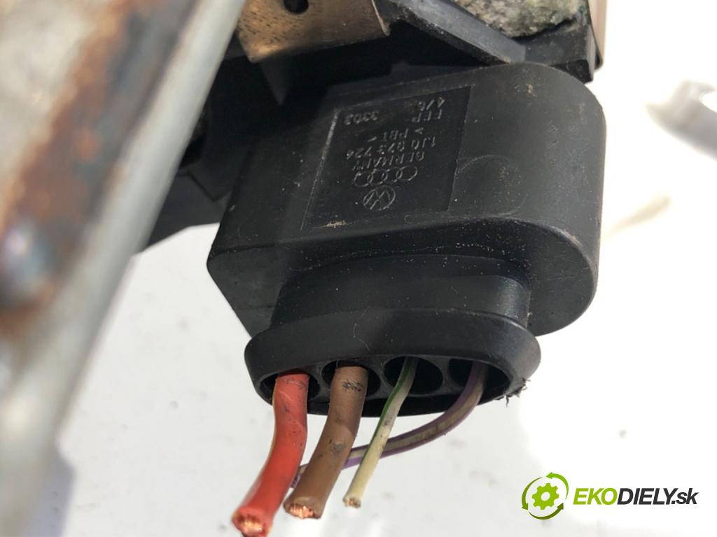 SEAT LEON (1P1) 2005 - 2013    1.6 75 kW [102 KM] benzyna 2005 - 2012  Mechanizmus stieračov predný 1P0955119B (Motorček stieračov predné)