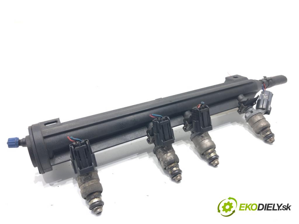 SEAT LEON (1P1) 2005 - 2013    1.6 75 kW [102 KM] benzyna 2005 - 2012  Lišta vstrekovacia 06A133317AS (Vstrekovacia lišta)