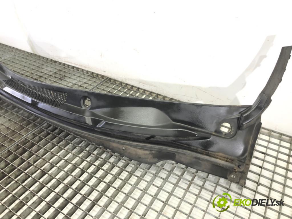 KIA CEED SW (ED) 2007 - 2012    1.4 80 kW [109 KM] benzyna 2007 - 2012  Torpédo, plast pod čelné okno 86151-1H000 (Torpédo)