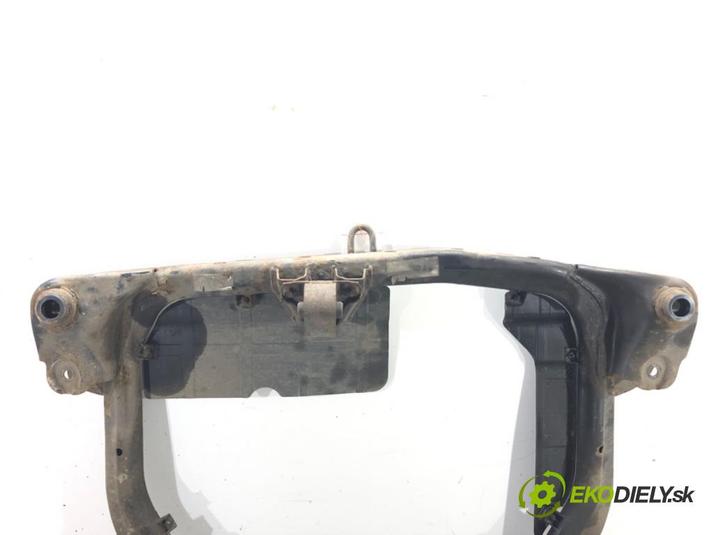 KIA CEED Kombi 2008 80 kW 1.4 1396 výztuha pod motor  (Výztuhy přední)