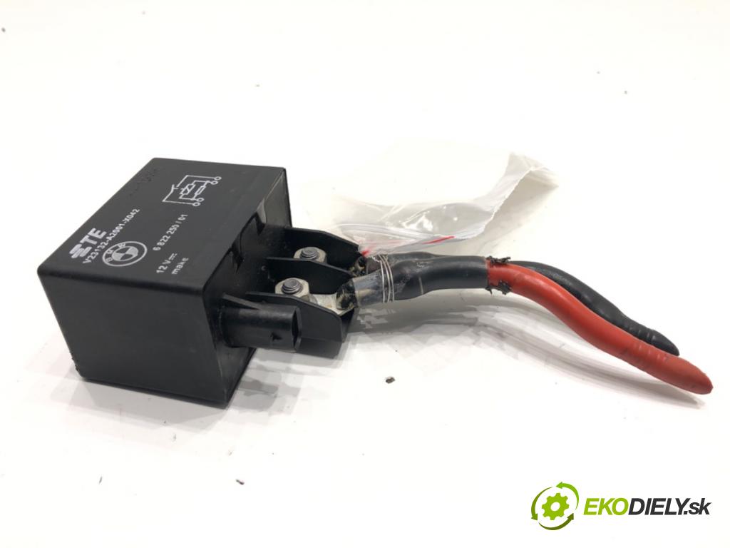 MINI MINI CLUBMAN (F54) 2014 - 2022    Cooper S ALL4 141 kW [192 KM] benzyna 2015 - 2022  relé 6822250 (Relé)