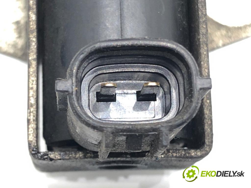 TOYOTA RAV 4 II (_A2_) 2000 - 2005    2.0 D 4WD (CLA20_, CLA21_) 85 kW [116 KM] olej napędowy 2001 - 2005  Ventil tlaku 25819-27040 (Ventil)