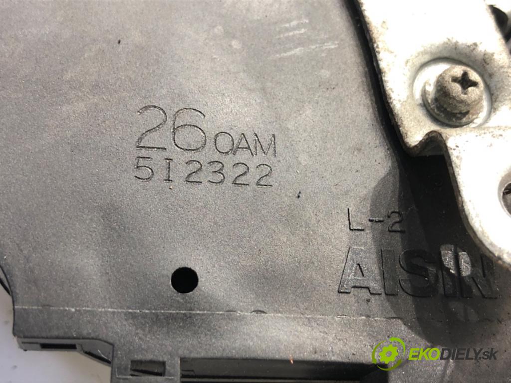 TOYOTA RAV 4 II (_A2_) 2000 - 2005    2.0 D 4WD (CLA20_, CLA21_) 85 kW [116 KM] olej napędowy 2001 - 2005  zámok dveře levý zadní část