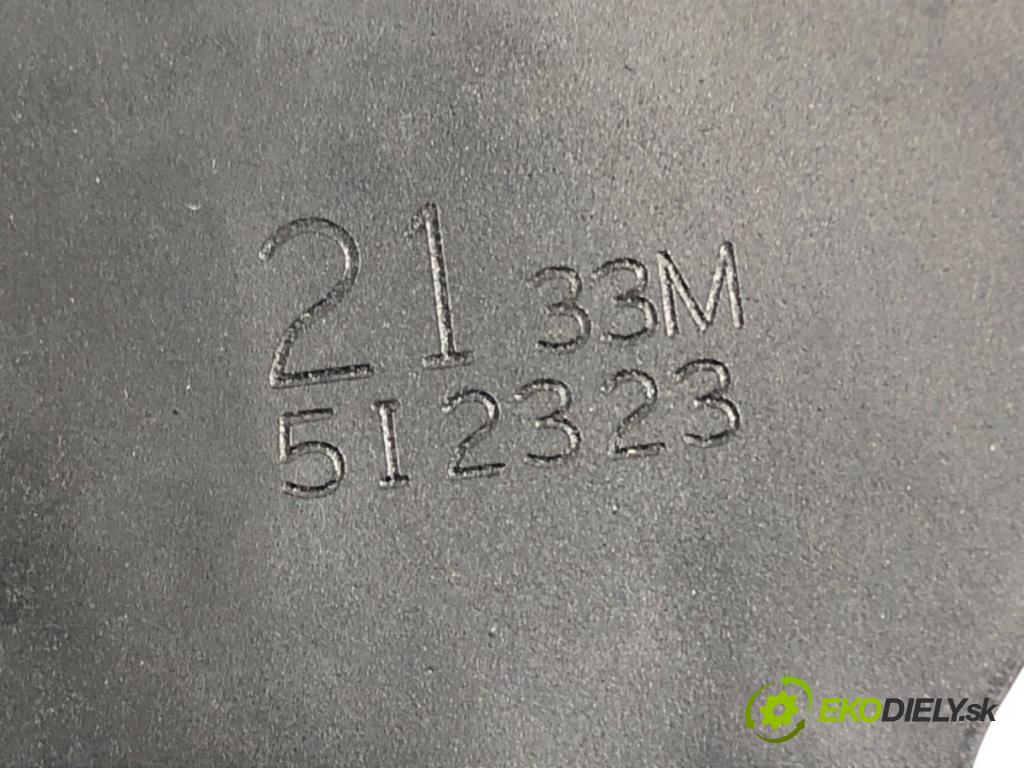 TOYOTA RAV 4 II (_A2_) 2000 - 2005    2.0 D 4WD (CLA20_, CLA21_) 85 kW [116 KM] olej napędowy 2001 - 2005  zámok dveře pravý přední část 2133M512323