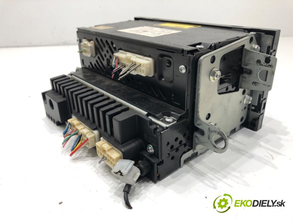 TOYOTA RAV 4 II (_A2_) 2000 - 2005    2.0 D 4WD (CLA20_, CLA21_) 85 kW [116 KM] olej napędowy 2001 - 2005  RADIO 86120-42130 (Audio zariadenie)