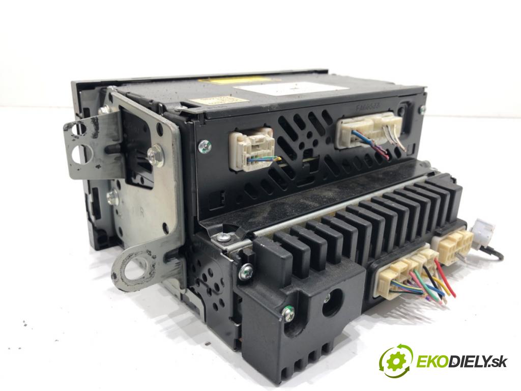 TOYOTA RAV 4 II (_A2_) 2000 - 2005    2.0 D 4WD (CLA20_, CLA21_) 85 kW [116 KM] olej napędowy 2001 - 2005  RADIO 86120-42130 (Audio zariadenie)