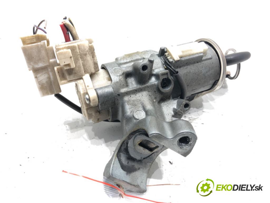 TOYOTA RAV 4 II (_A2_) 2000 - 2005    2.0 D 4WD (CLA20_, CLA21_) 85 kW [116 KM] olej napędowy 2001 - 2005  spinačka 89783-52040 (Spínacia skrinka a kľúč)