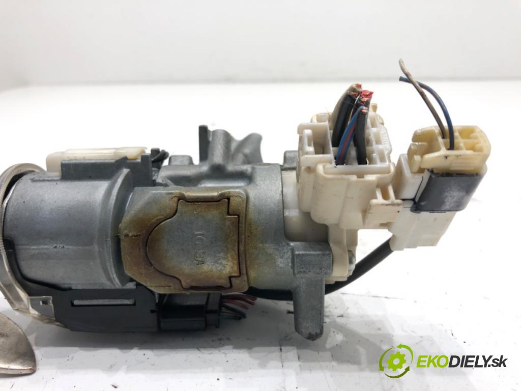 TOYOTA RAV 4 II (_A2_) 2000 - 2005    2.0 D 4WD (CLA20_, CLA21_) 85 kW [116 KM] olej napędowy 2001 - 2005  spinačka 89783-52040 (Spínacia skrinka a kľúč)