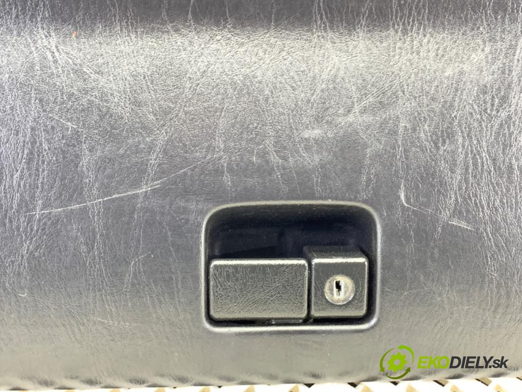 TOYOTA RAV 4 II (_A2_) 2000 - 2005    2.0 D 4WD (CLA20_, CLA21_) 85 kW [116 KM] olej napędowy 2001 - 2005  Priehradka, kastlík spolujazdca 55550-42030 (Priehradka, kastlík)