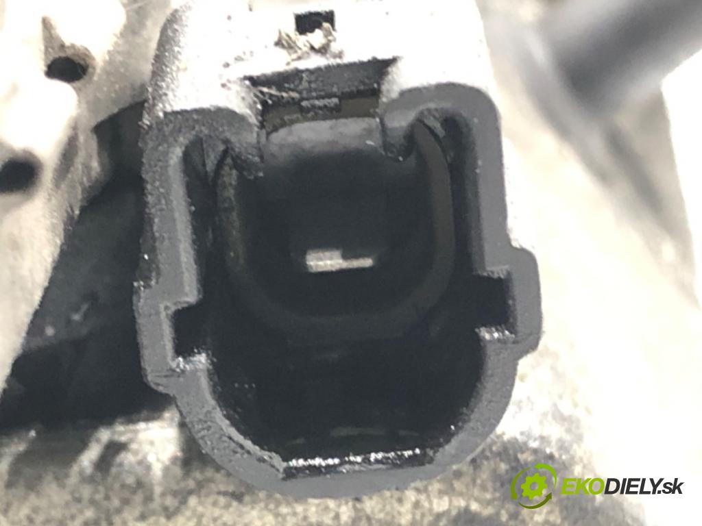 TOYOTA RAV 4 II (_A2_) 2000 - 2005    2.0 D 4WD (CLA20_, CLA21_) 85 kW [116 KM] olej napędowy 2001 - 2005  Štartér 28100-64430 (Štartér)