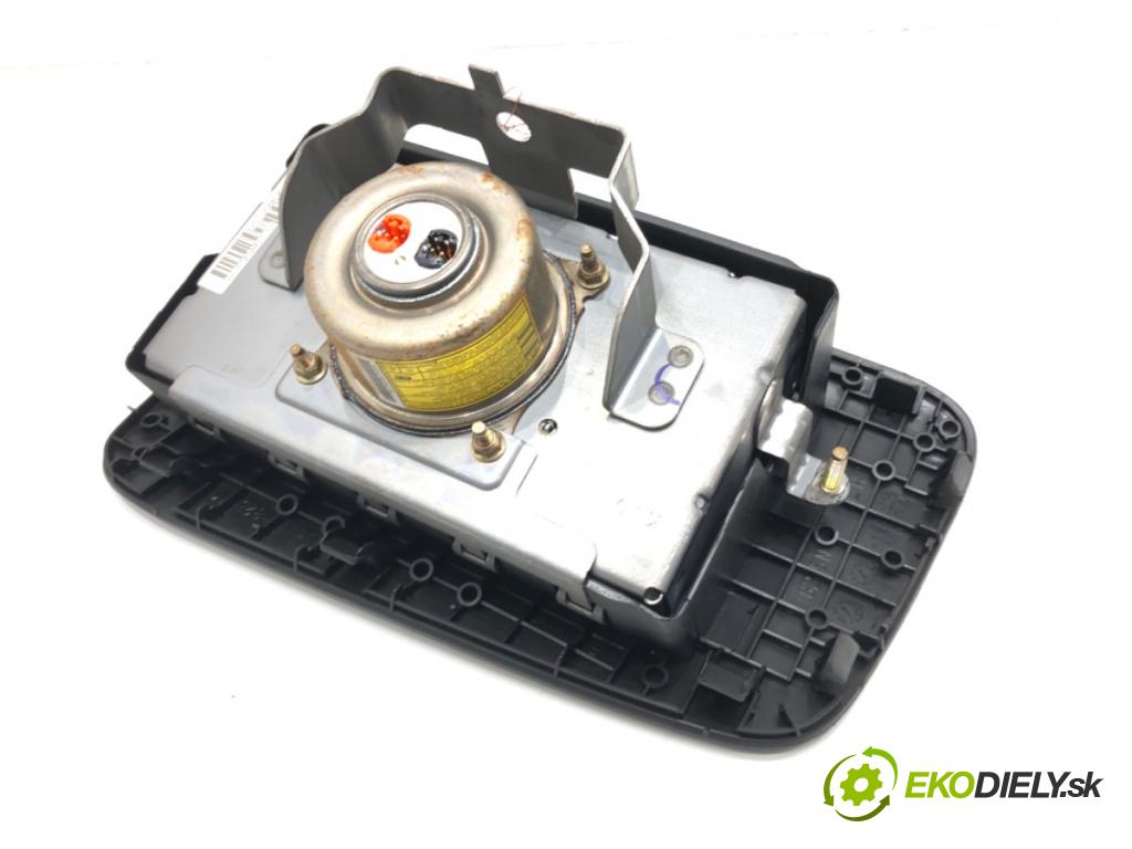 TOYOTA RAV 4 II (_A2_) 2000 - 2005    2.0 D 4WD (CLA20_, CLA21_) 85 kW [116 KM] olej napędowy 2001 - 2005  AirBag spolujazdca  (Airbag)