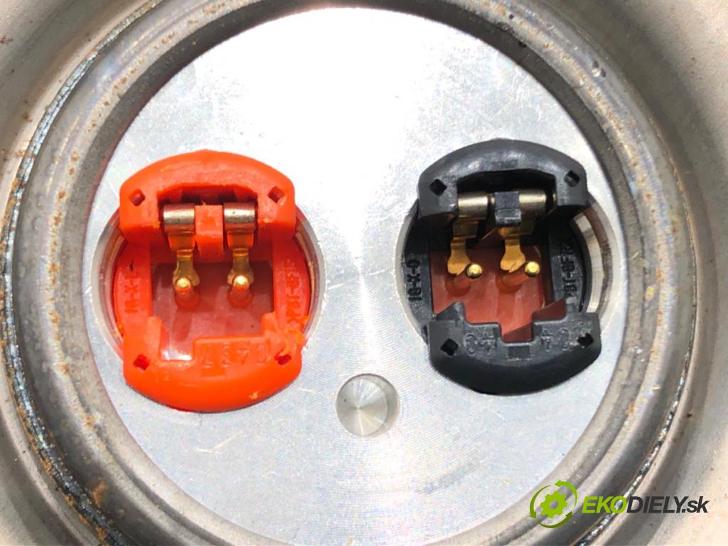 TOYOTA RAV 4 II (_A2_) 2000 - 2005    2.0 D 4WD (CLA20_, CLA21_) 85 kW [116 KM] olej napędowy 2001 - 2005  AirBag spolujazdca  (Airbag)