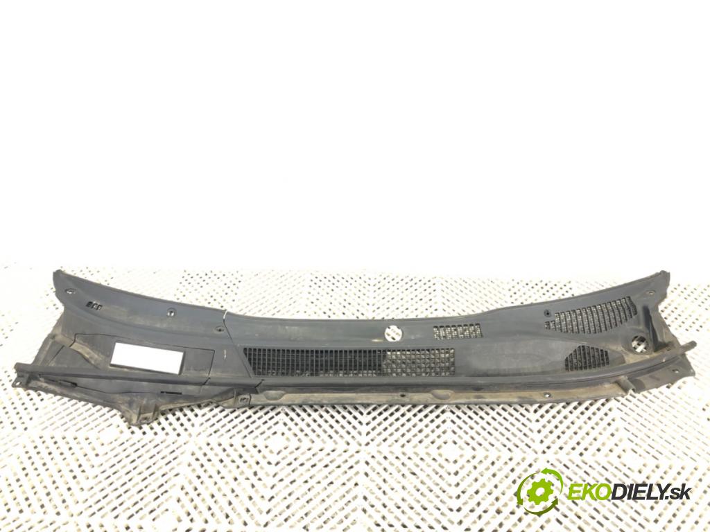 TOYOTA RAV 4 II (_A2_) 2000 - 2005    2.0 D 4WD (CLA20_, CLA21_) 85 kW [116 KM] olej napędowy 2001 - 2005  torpédo plast pod čelní okno 55708-42110 55708-42110 (Torpéda)