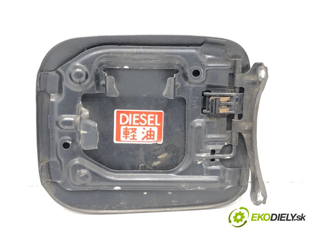 TOYOTA RAV 4 II (_A2_) 2000 - 2005    2.0 D 4WD (CLA20_, CLA21_) 85 kW [116 KM] olej napędowy 2001 - 2005  Dvierka nádrže paliva  (Ostatné)
