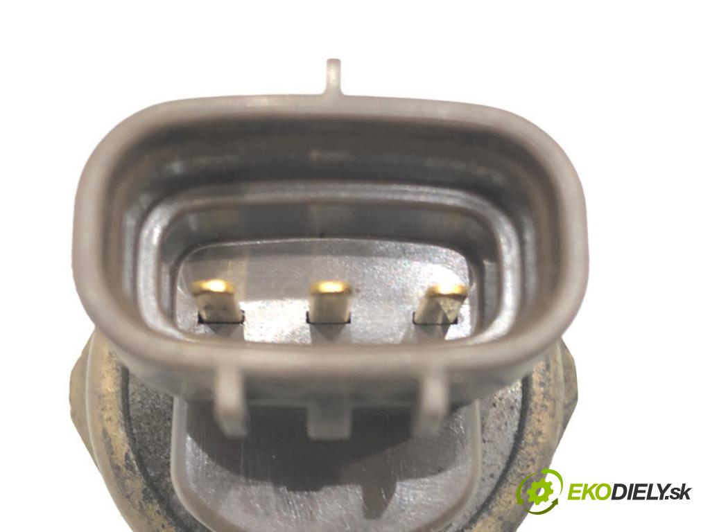 TOYOTA RAV 4 II (_A2_) 2000 - 2005    2.0 D 4WD (CLA20_, CLA21_) 85 kW [116 KM] olej napędowy 2001 - 2005  Snímač tlaku paliva  (Snímač)