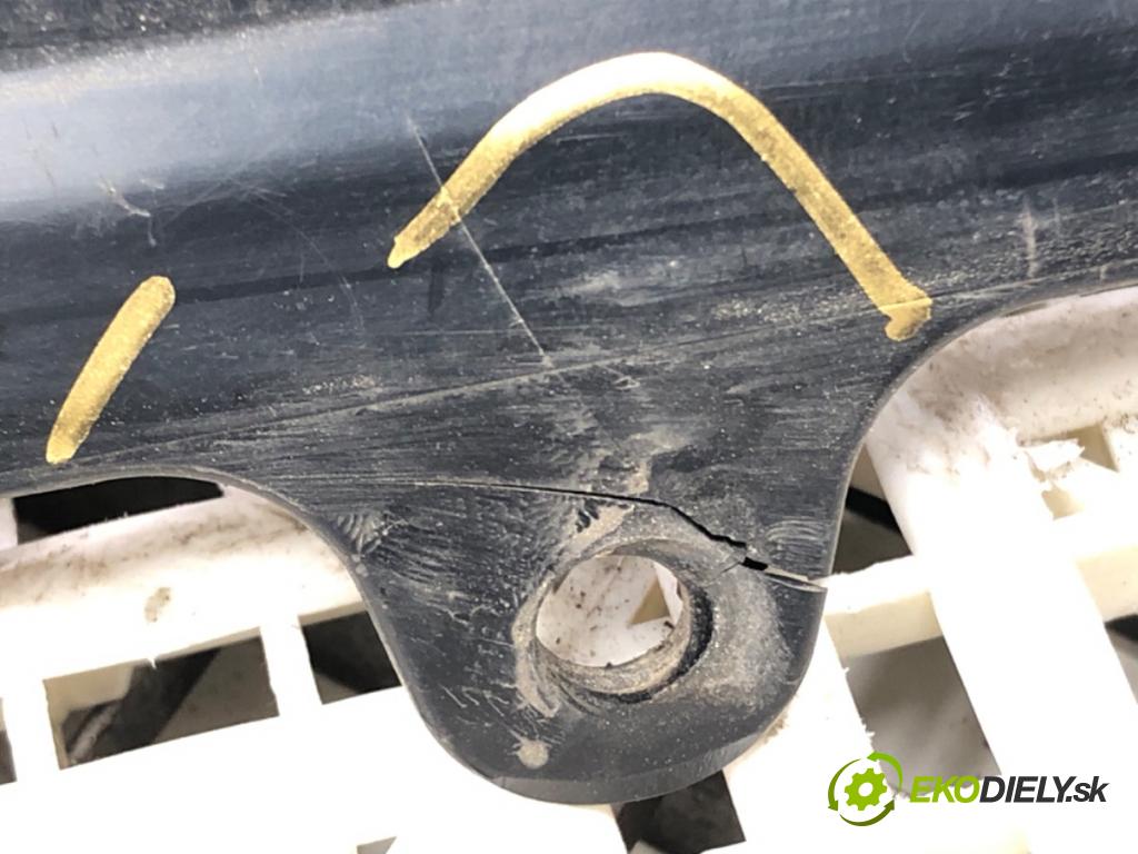 TOYOTA RAV 4 II (_A2_) 2000 - 2005    2.0 D 4WD (CLA20_, CLA21_) 85 kW [116 KM] olej napędowy 2001 - 2005  mřížka maska  (Mřížky (masky) chladičů)