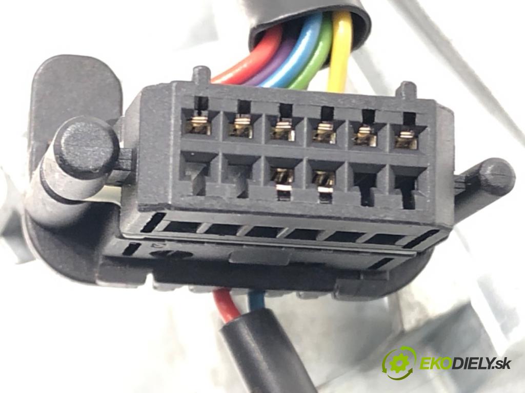 AUDI A3 (8P1) 2003 - 2013    1.9 TDI 77 kW [105 KM] olej napędowy 2003 - 2010  spinačka 1K0905851B (Spínacia skrinka a kľúč)