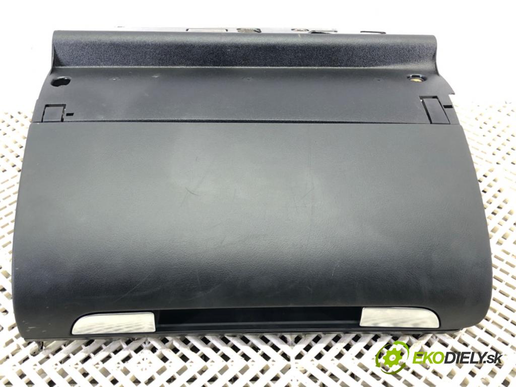 AUDI A3 (8P1) 2003 - 2013    1.9 TDI 77 kW [105 KM] olej napędowy 2003 - 2010  Priehradka, kastlík spolujazdca 8P1857035B (Priehradka, kastlík)