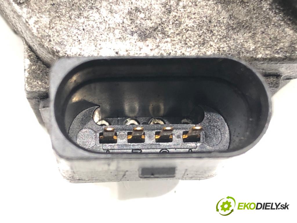 AUDI A3 (8P1) 2003 - 2013    1.9 TDI 77 kW [105 KM] olej napędowy 2003 - 2010  Škrtiaca klapka 03G128063J (Škrtiaca klapka)