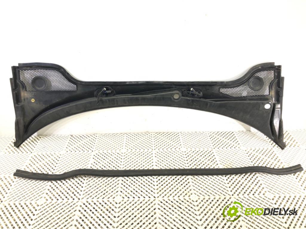 AUDI A3 (8P1) 2003 - 2013    1.9 TDI 77 kW [105 KM] olej napędowy 2003 - 2010  Torpédo, plast pod čelné okno 8P1819415E (Torpédo)