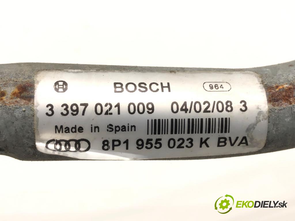 AUDI A3 (8P1) 2003 - 2013    1.9 TDI 77 kW [105 KM] olej napędowy 2003 - 2010  Mechanizmus stieračov predný 8P1955023K (Motorček stieračov predné)