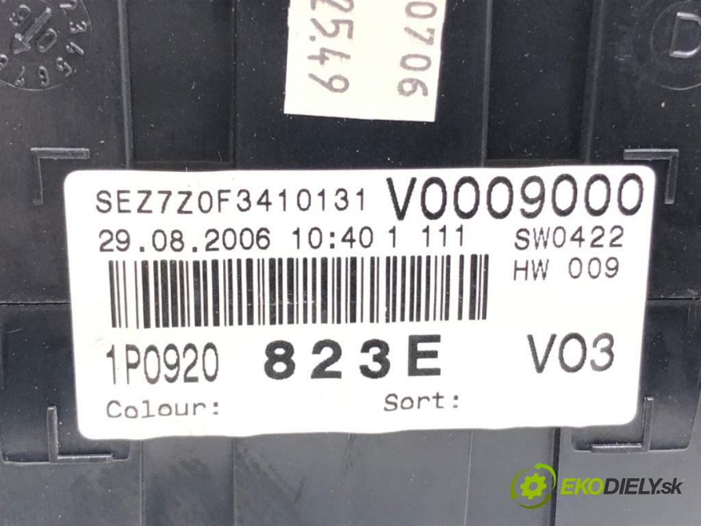 SEAT LEON (1P1) 2005 - 2013    1.6 75 kW [102 KM] benzyna 2005 - 2012  Prístrojovka 1P0920823E (Prístrojová doska, displej)