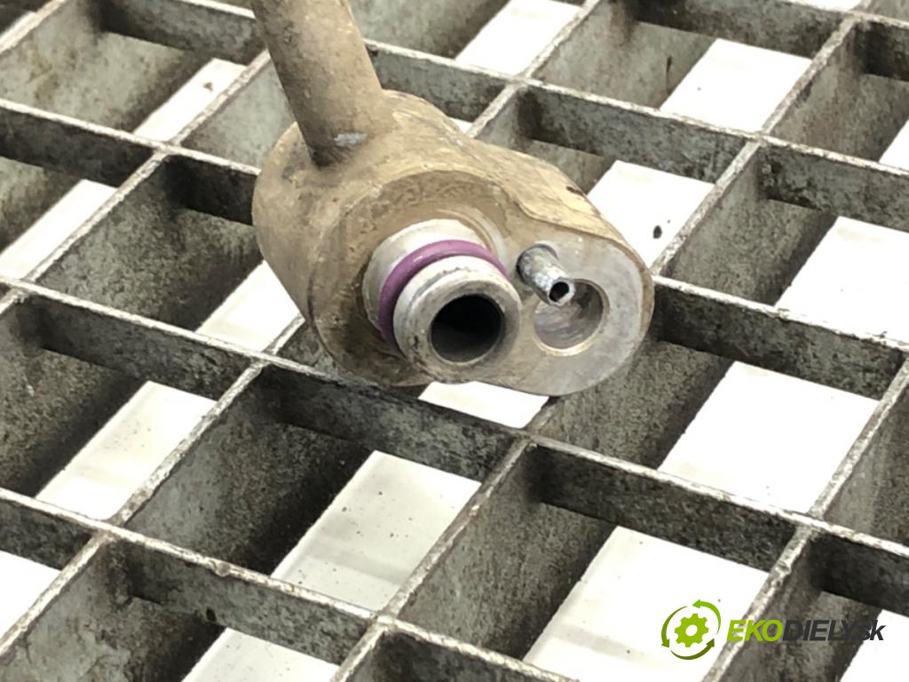 SKODA OCTAVIA II (1Z3) 2004 - 2013    1.6 FSI 85 kW [115 KM] benzyna 2004 - 2008  rúrka klimatizácie 1K0820741AT (Rúrka klimatizácie)