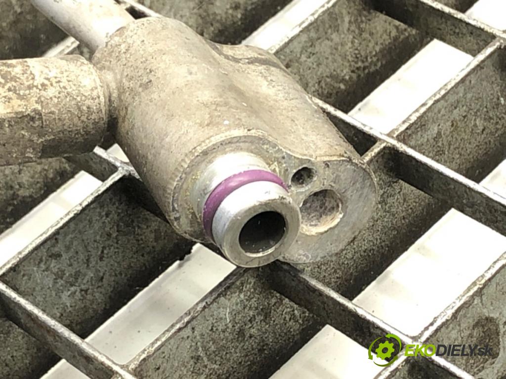 SKODA OCTAVIA II (1Z3) 2004 - 2013    1.6 FSI 85 kW [115 KM] benzyna 2004 - 2008  rúrka klimatizácie 1K0820741AT (Rúrka klimatizácie)