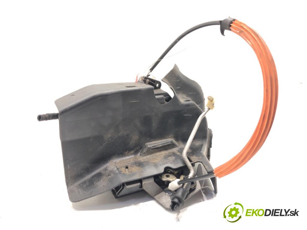 AUDI A4 B6 (8E2) 2000 - 2005    1.9 TDI 96 kW [130 KM] olej napędowy 2000 - 2004  zámok dveře levý zadní část 8E0839349