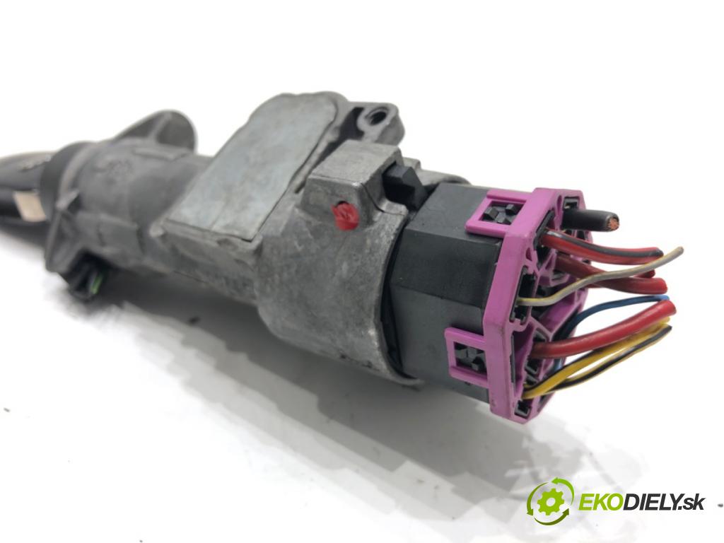 AUDI A4 B6 (8E2) 2000 - 2005    1.9 TDI 96 kW [130 KM] olej napędowy 2000 - 2004  spinačka 4B0905851C (Spínacia skrinka a kľúč)