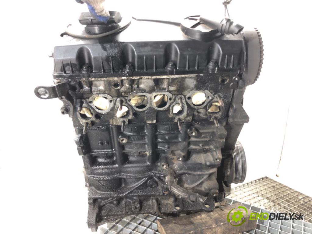 AUDI A4 B6 (8E2) 2000 - 2005    1.9 TDI 96 kW [130 KM] olej napędowy 2000 - 2004  motor AWX (Motor)