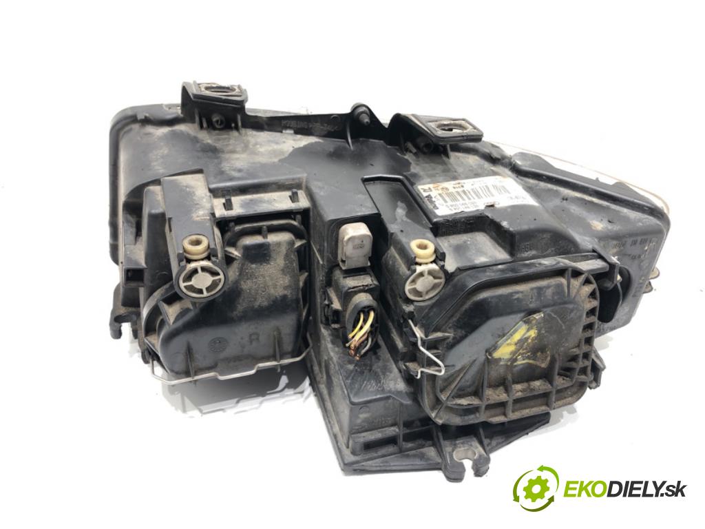 AUDI A4 B6 (8E2) 2000 - 2005    1.9 TDI 96 kW [130 KM] olej napędowy 2000 - 2004  světlomet pravý přední část XENON 8E0941004S