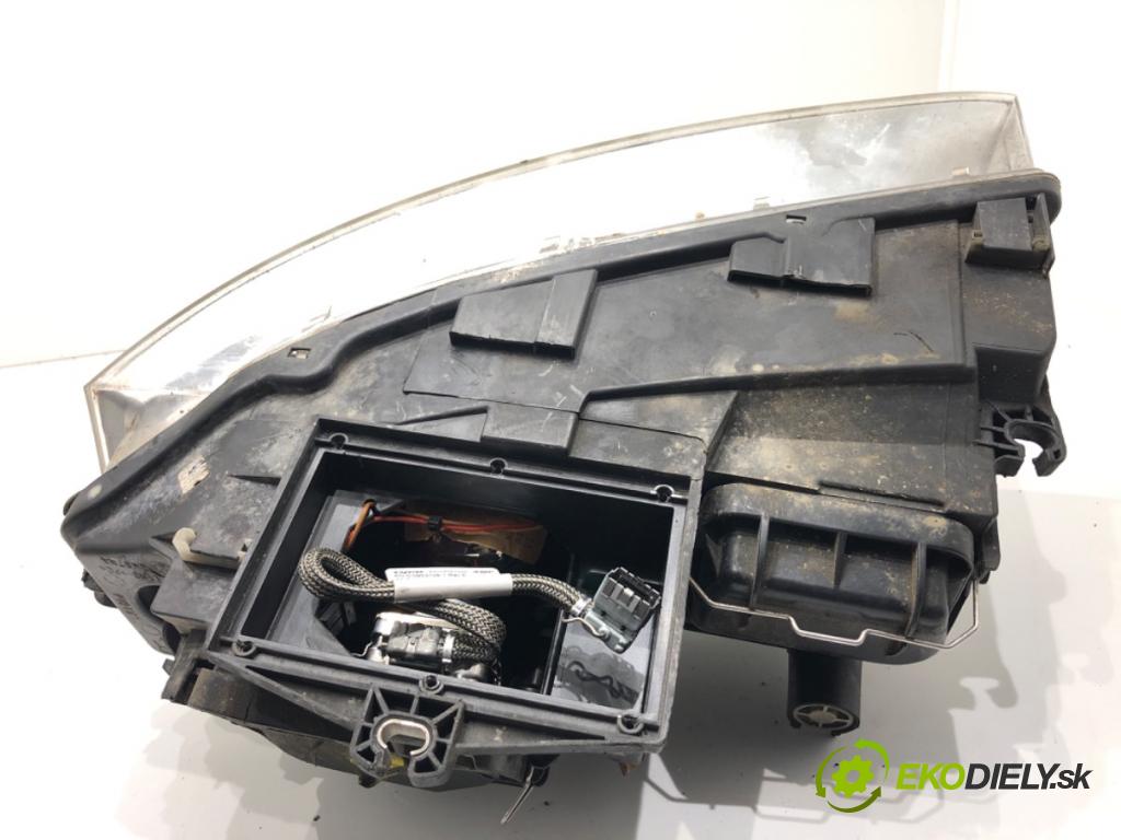 AUDI A4 B6 (8E2) 2000 - 2005    1.9 TDI 96 kW [130 KM] olej napędowy 2000 - 2004  světlomet pravý přední část XENON 8E0941004S