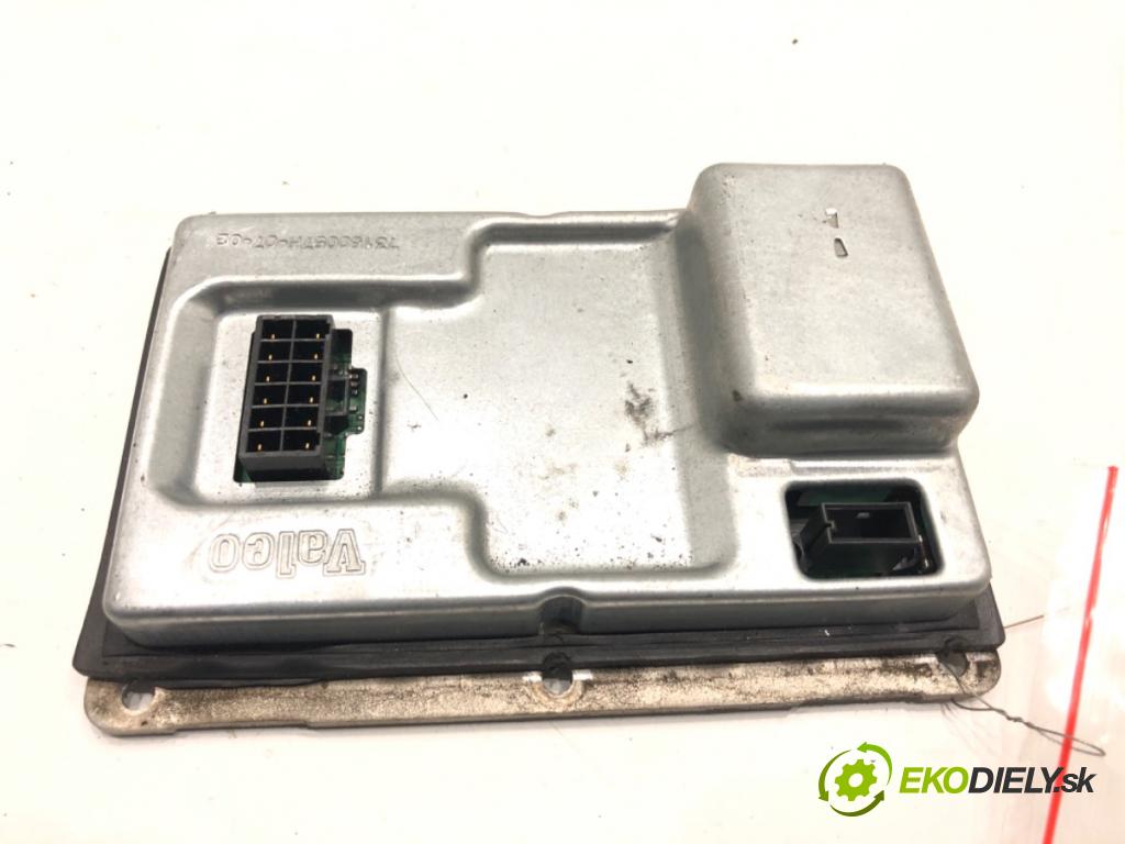 AUDI A4 B6 (8E2) 2000 - 2005    1.9 TDI 96 kW [130 KM] olej napędowy 2000 - 2004  Menič XENON 8902789227 (Riadiaca jednotka xenónu)