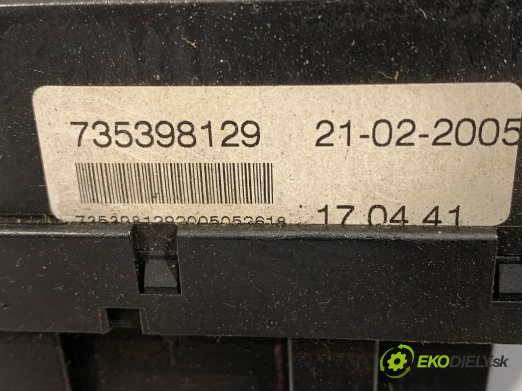 FIAT PANDA (169_) 2003 - 2022    1.1 (169.AXA1A) 40 kW [54 KM] benzyna 2003 - 2022  Prepínač kombinovaný 735398129 (Prepínač/spínač/tlačidlo a ovládač kúrenia)