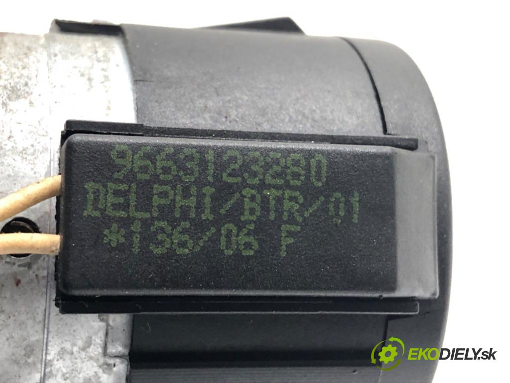 PEUGEOT 207 (WA_, WC_) 2006 - 2015    1.4 16V 65 kW [88 KM] benzyna 2006 - 2013  spinačka 9663123280 (Spínacia skrinka a kľúč)