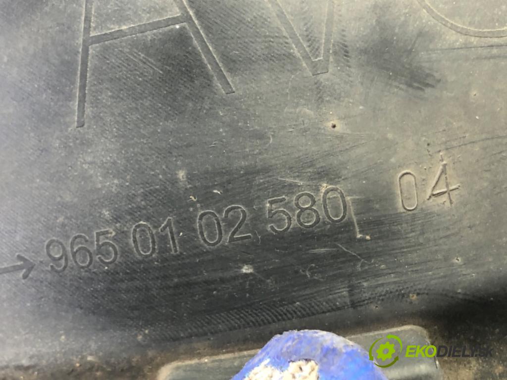 PEUGEOT 207 (WA_, WC_) 2006 - 2015    1.4 16V 65 kW [88 KM] benzyna 2006 - 2013  podblatník levý přední část 9650102580