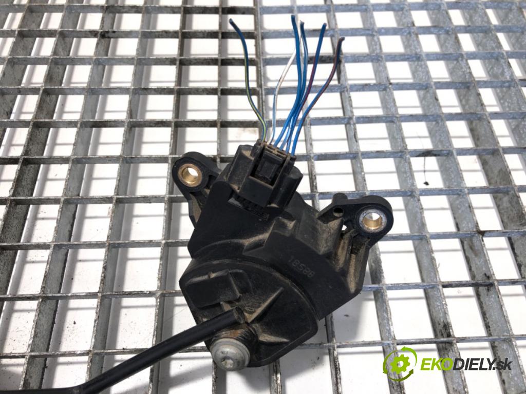 NISSAN CABSTAR (F24M, F24W) 2006 - 2013    35.13 DCI, 45.13 DCI 2.5 (F24M) 96 kW [131 KM] olej napędowy 2006 - 2012  Potenciometer plynu 8005 MB400 (Pedál)