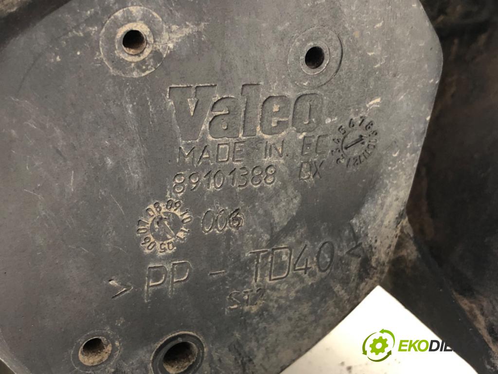FIAT GRANDE PUNTO (199_) 2005 - 2022    1.3 D Multijet (199.AXD11, 199.AXD1A, 199.AXD1B,... 66 kW [90 KM] olej napędowy 2005 - 2010  světlomet pravý přední část 89101388