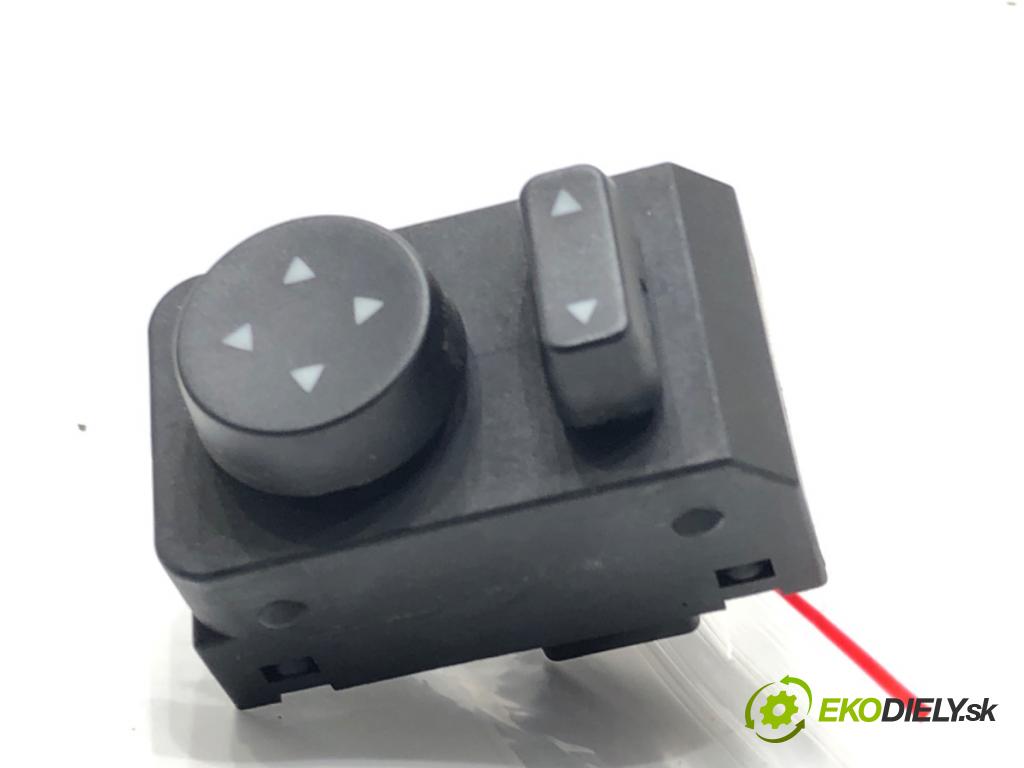 FIAT GRANDE PUNTO (199_) 2005 - 2022    1.3 D Multijet (199.AXD11, 199.AXD1A, 199.AXD1B,... 66 kW [90 KM] olej napędowy 2005 - 2010  Prepínač nastavenia spätných zrkadiel  (Prepínač/spínač/tlačidlo a ovládač kúrenia)