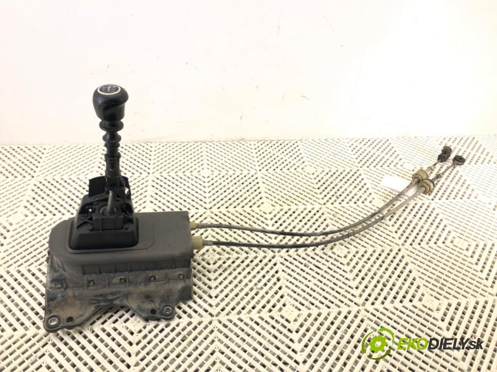FIAT GRANDE PUNTO (199_) 2005 - 2022    1.3 D Multijet (199.AXD11, 199.AXD1A, 199.AXD1B,... 66 kW [90 KM] olej napędowy 2005 - 2010  kulisa 553485030 (Rýchlostné páky / kulisy)
