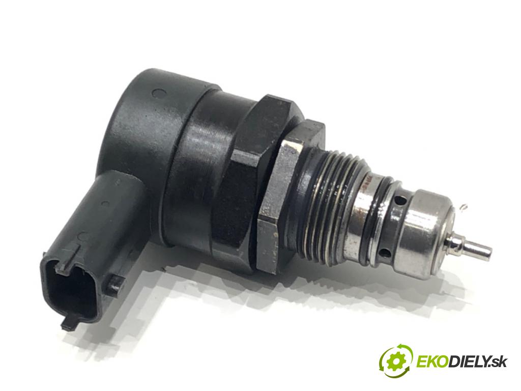 FIAT GRANDE PUNTO (199_) 2005 - 2022    1.3 D Multijet (199.AXD11, 199.AXD1A, 199.AXD1B,... 66 kW [90 KM] olej napędowy 2005 - 2010  Snímač tlaku paliva 0281002507 (Snímač)