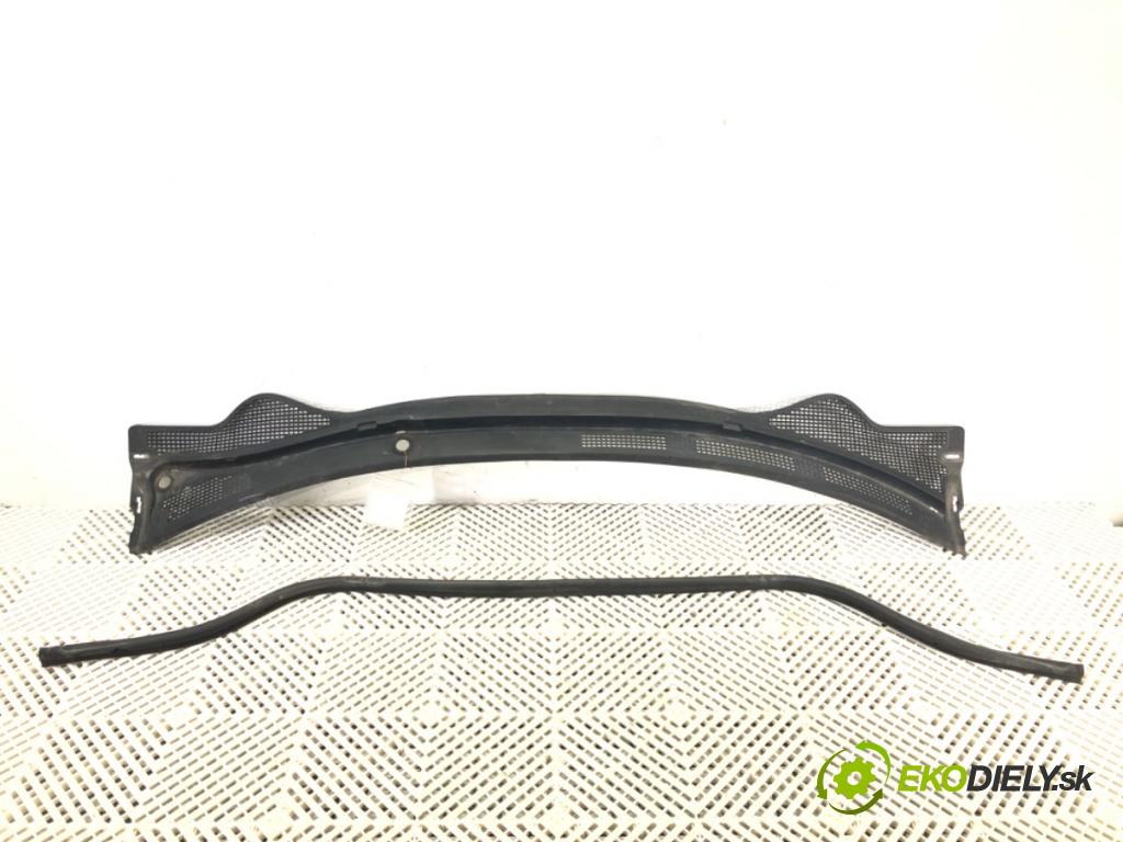 RENAULT LAGUNA III Grandtour (KT0/1) 2007 - 2015    2.0 dCi (KT07, KT0J, KT14, KT1A, KT1S) 96 kW [131 KM] olej napędowy 2007 - 2015  Torpédo, plast pod čelné okno 668620001 (Torpédo)