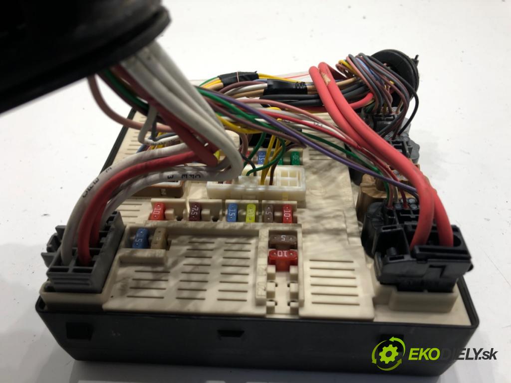 RENAULT LAGUNA III Grandtour (KT0/1) 2007 - 2015    2.0 dCi (KT07, KT0J, KT14, KT1A, KT1S) 96 kW [131 KM] olej napędowy 2007 - 2015  Modul USM 284B66052R (Ostatné)